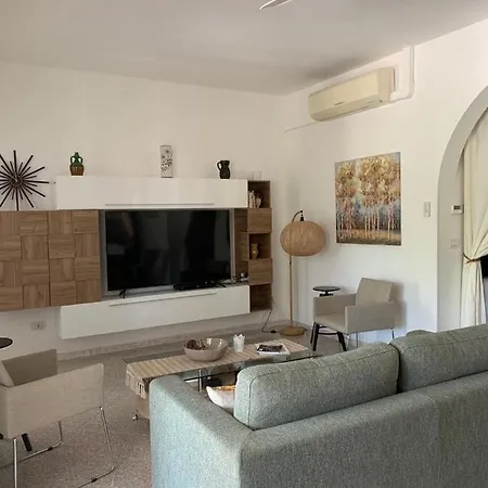 Villa Lvm